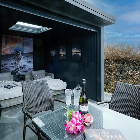 Rockside - Luxury 1 Bedroom Home With Hot Tub, Central Location, Parking And Pet Friendly 윈더미어 외부 사진