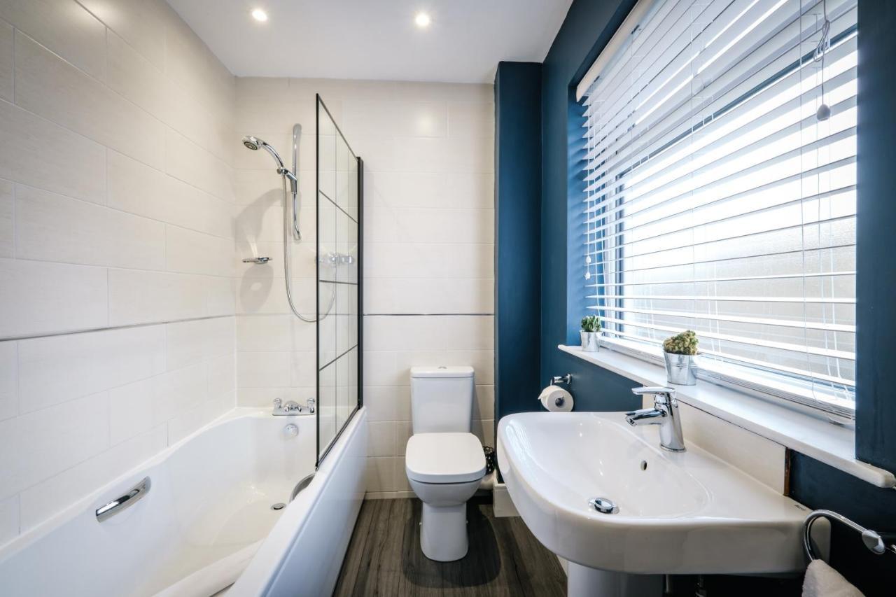 Rockside - Luxury 1 Bedroom Home With Hot Tub, Central Location, Parking And Pet Friendly 윈더미어 외부 사진