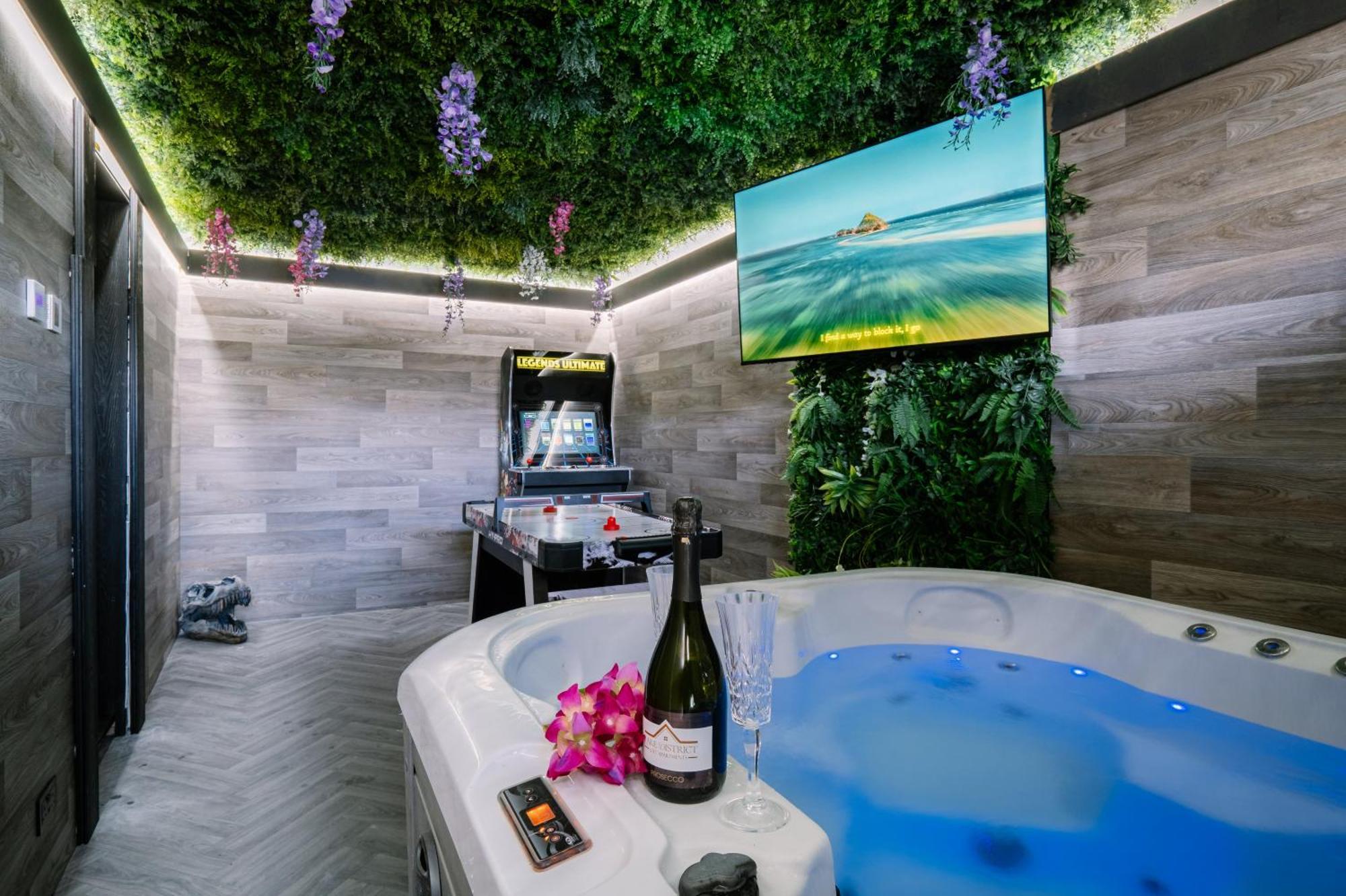 Rockside - Luxury 1 Bedroom Home With Hot Tub, Central Location, Parking And Pet Friendly 윈더미어 외부 사진