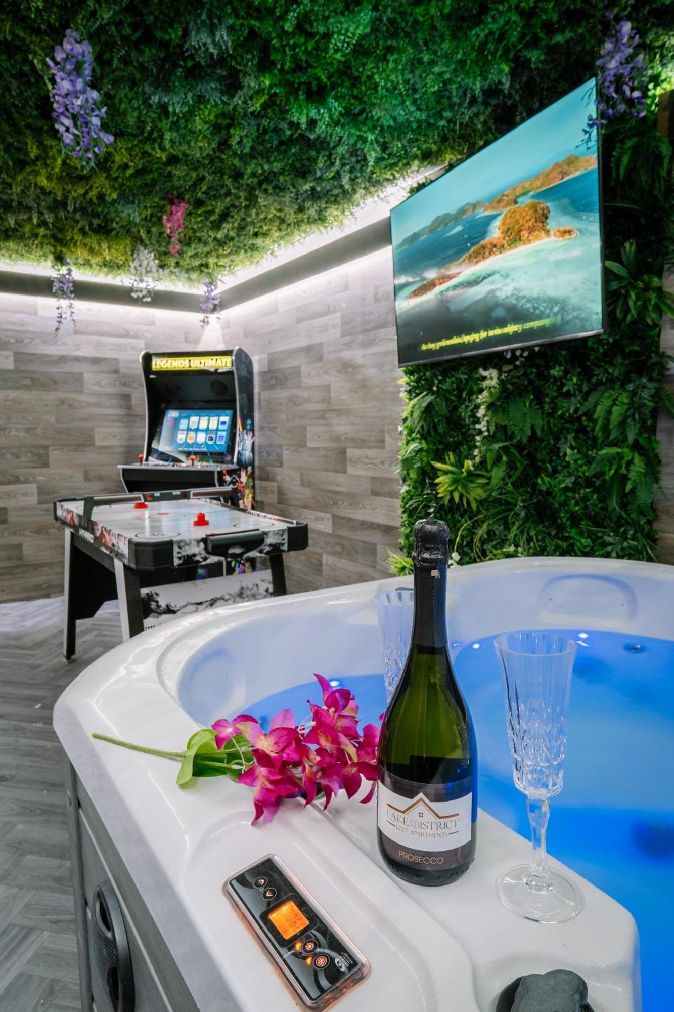 Rockside - Luxury 1 Bedroom Home With Hot Tub, Central Location, Parking And Pet Friendly 윈더미어 외부 사진